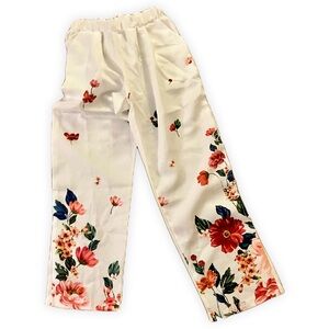 Flowered Pants, side pockets